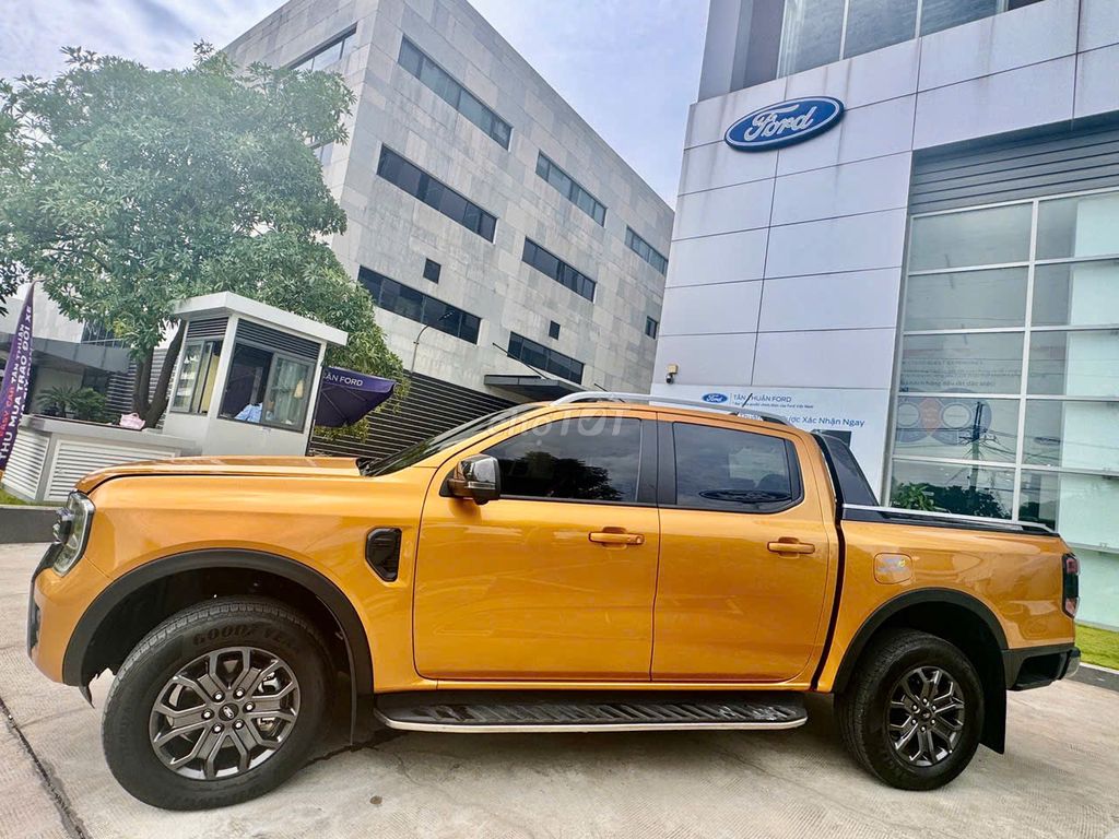 RANGER WILDTRACK 2.0 4x4 AT 2023 - odo 33k chuẩn. Mua bán Ô tô tại Quận 7 Tp Hồ Chí Minh được đăng bởi Tân Thuận Ford Sài Gòn hình 17