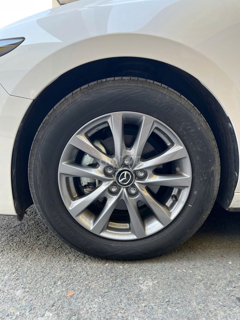 MAZDA 3 1.5 LUXURY 2023 GIA ĐÌNH LƯỚT 1 CHỦ HT 70%. Mua bán Ô tô tại Thành phố Thủ Đức Tp Hồ Chí Minh được đăng bởi Hiếu hình 18
