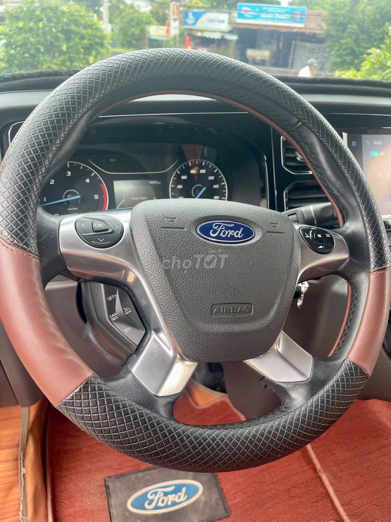 🔥 FORD TRANSIT 2023_Siêu mới:. Mua bán Ô tô tại Huyện Hòa Thành Tây Ninh được đăng bởi Trung tâm xe cũ Ford Tây Ninh hình 8