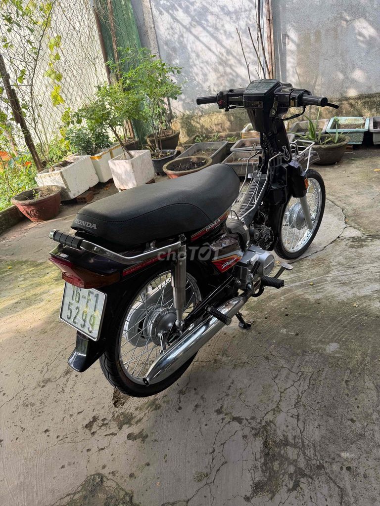 Honda Dream Thái Tân Trang Mới Từ Trong Ra Ngoài. Mua bán Xe máy tại Quận Đồ Sơn Hải Phòng được đăng bởi Hien hình 10