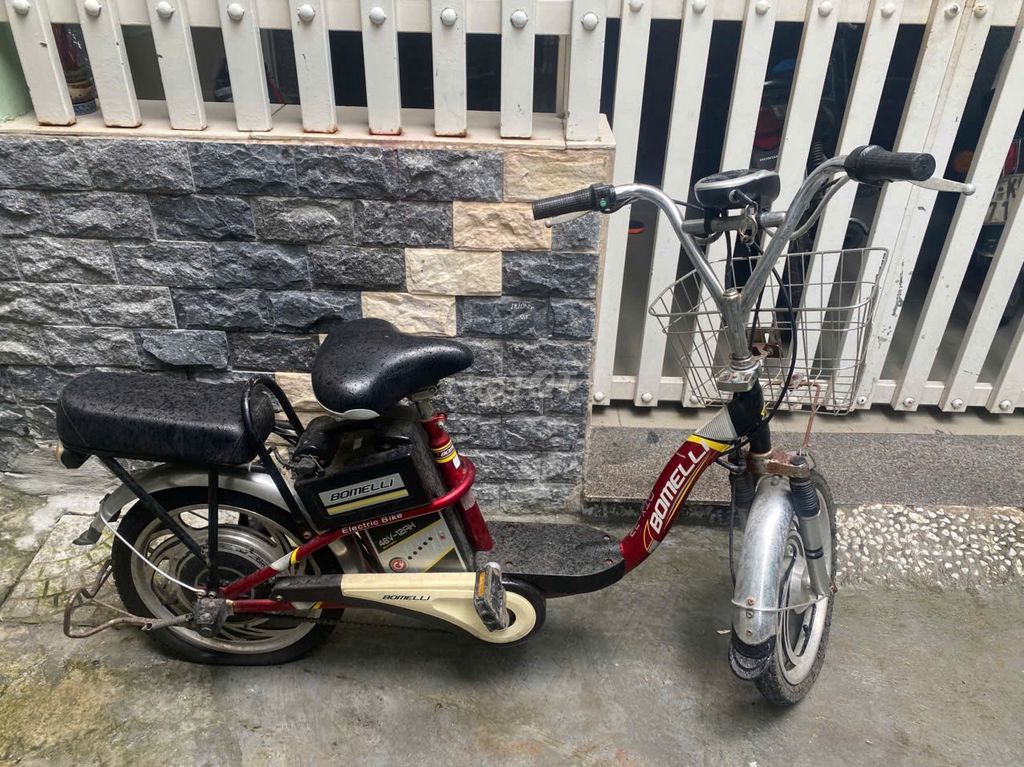 Cần thanh lý xe đạp điện mới mua hồi đầu năm. Mua bán Xe điện tại Quận Thanh Khê Đà Nẵng được đăng bởi Đức Việt hình 2