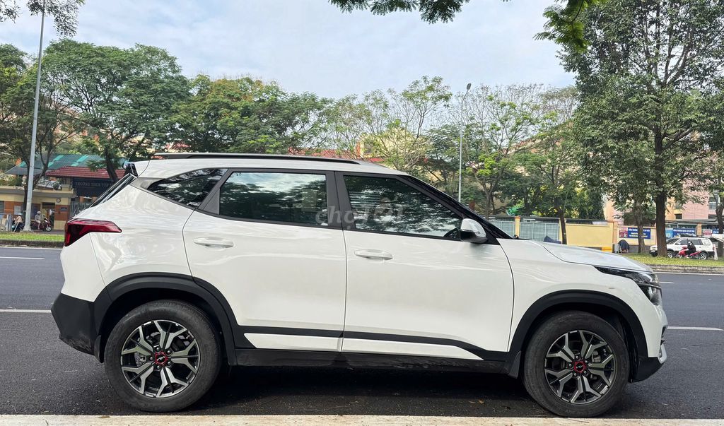 KIA Seltos Deluxe 1.4 AT 2023 - BSTP. Mua bán Ô tô tại Quận Tân Bình Tp Hồ Chí Minh được đăng bởi Phát Xe Cũ Sài Gòn hình 5