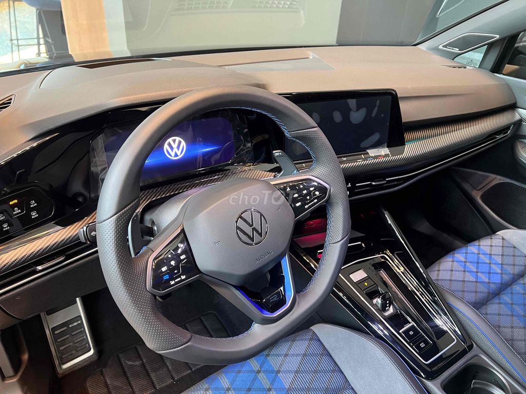 👉Volkswagen Golf R 📣 Xe Đua với 320 Mã lực. Mua bán Ô tô tại Quận 5 Tp Hồ Chí Minh được đăng bởi VOLKSWAGEN GOLDEN  hình 6