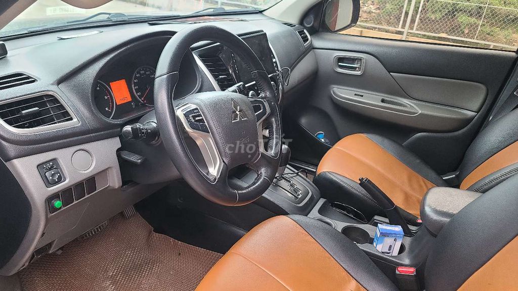 2017 4x2 AT - 156000 km. Mua bán Ô tô tại Quận Bắc Từ Liêm Hà Nội được đăng bởi Quang Vy hình 6