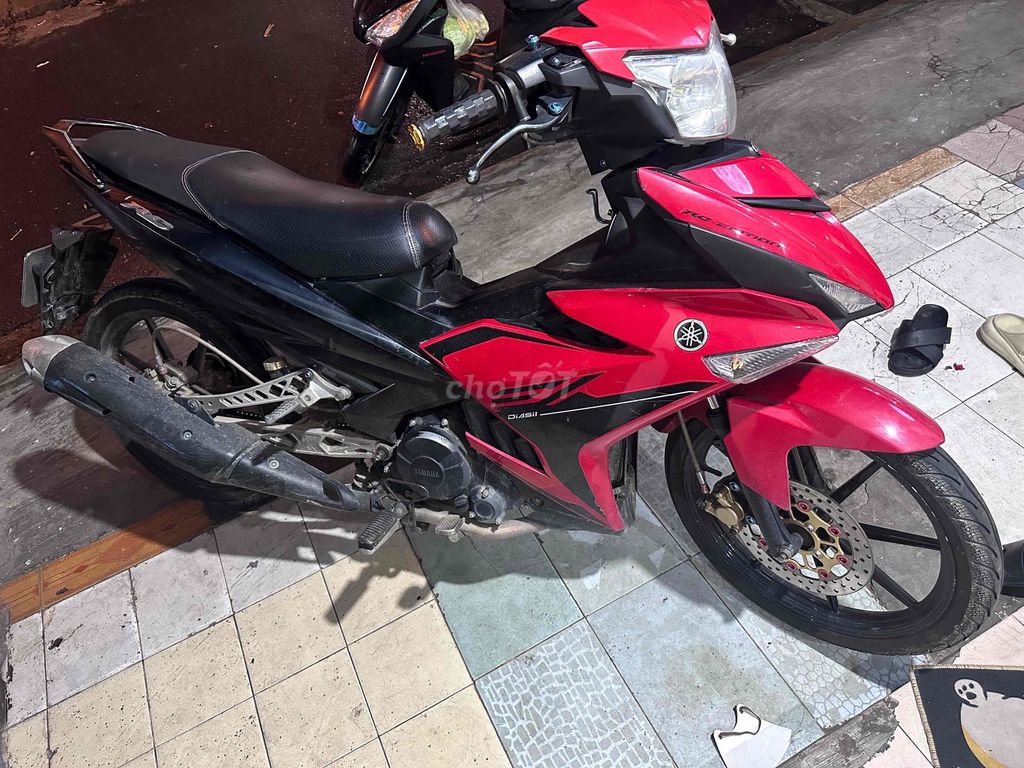 Yamaha Exciter 150 красно-чёрный