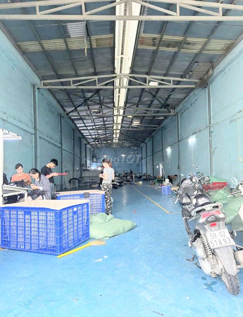 KHO -  XƯỞNG ( 500m2) QUỐC LỘ 1A.   BÌNH CHÁNH.