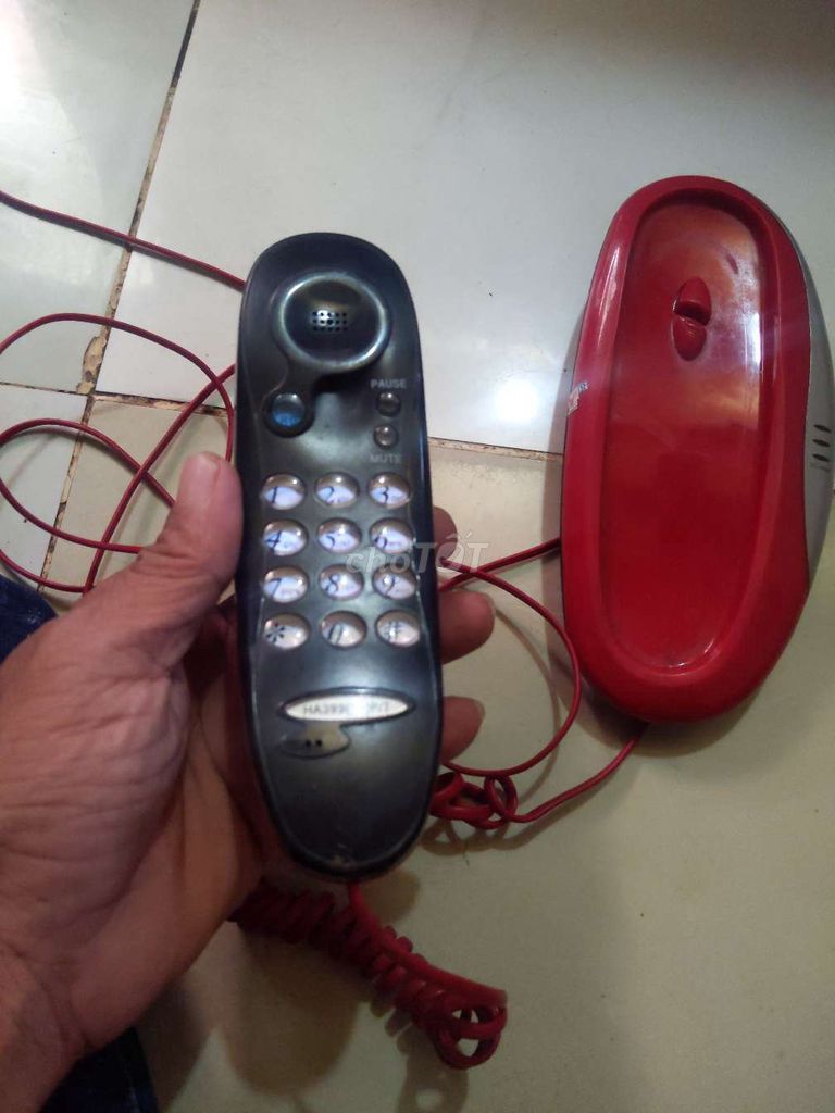 Điện thoại bàn Đỏ Đen Đã qua sử dụng. Mua bán Điện thoại tại Quận 7 Tp Hồ Chí Minh được đăng bởi Minhnguyen1 hình 1