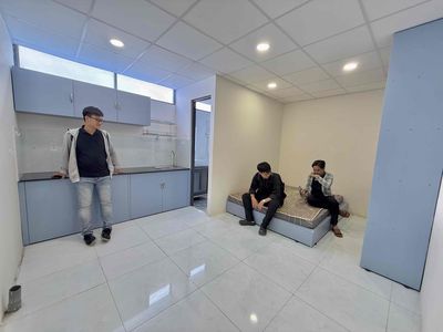 MỚI 100%🧧Phòng 40m2 cửa sổ lớn ngay UTH, HUTECH, UEF, VLU Bình Thạnh.