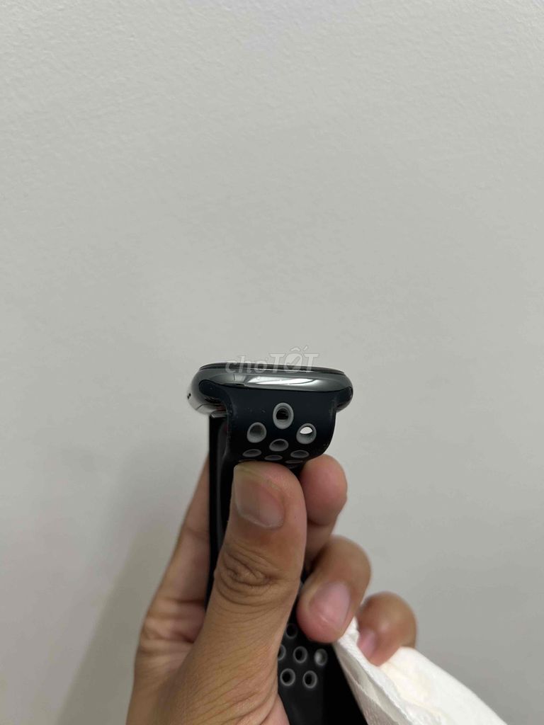 aw sr4 44mm thép đẹp 99% pin 81% cần bán