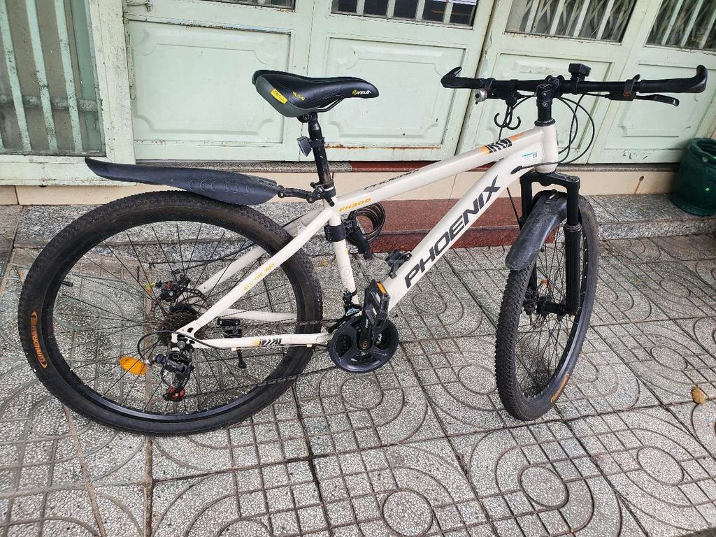 Xe Phoenix vành nhôm, bánh 26 inch, chưa gỉ sét. Mua bán Xe đạp tại Quận Tân Phú Tp Hồ Chí Minh được đăng bởi Lại Vũ Nhật Trường hình 2