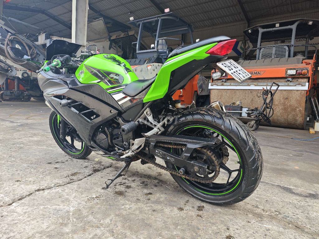 Kawasaki Ninja 300 Xanh lá Đen. Mua bán Xe máy tại Thành phố Biên Hòa Đồng Nai được đăng bởi Phúc Hiếu Trần hình 2