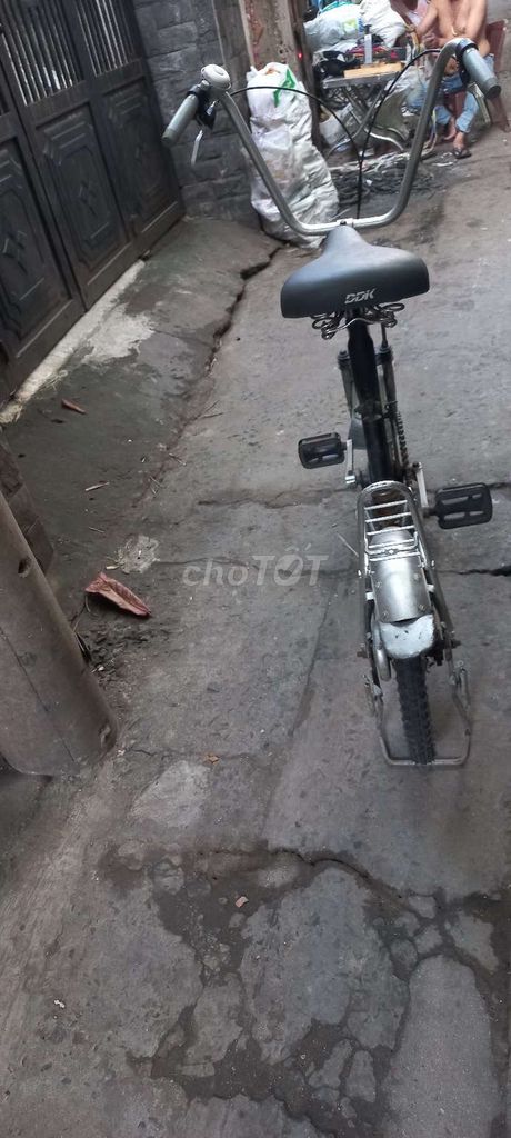 bán chiếc xe đạp như hình. Mua bán Xe đạp tại Quận Tân Phú Tp Hồ Chí Minh được đăng bởi Nguyễn Thị Thắm  hình 2