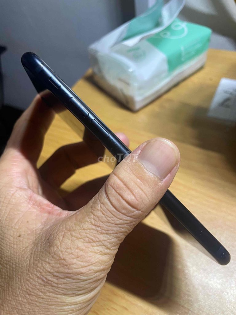iPhone SE 3-2022 64GB Đen. Mua bán Điện thoại tại Thành phố Buôn Ma Thuột Đắk Lắk được đăng bởi Nguyễn Thành hình 1