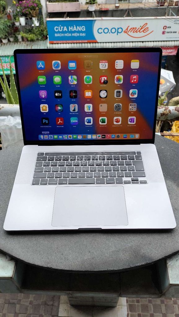 👉Macbook Pro 16" 2019 CORE I9, RAM 32GB. Like New. Mua bán Laptop tại Quận Gò Vấp Tp Hồ Chí Minh được đăng bởi Thanh Bình hình 1