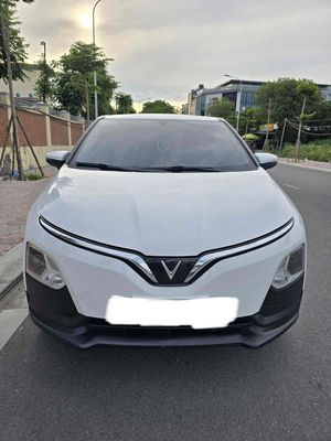 Xe điện VinFast VF5 2025 Trắng