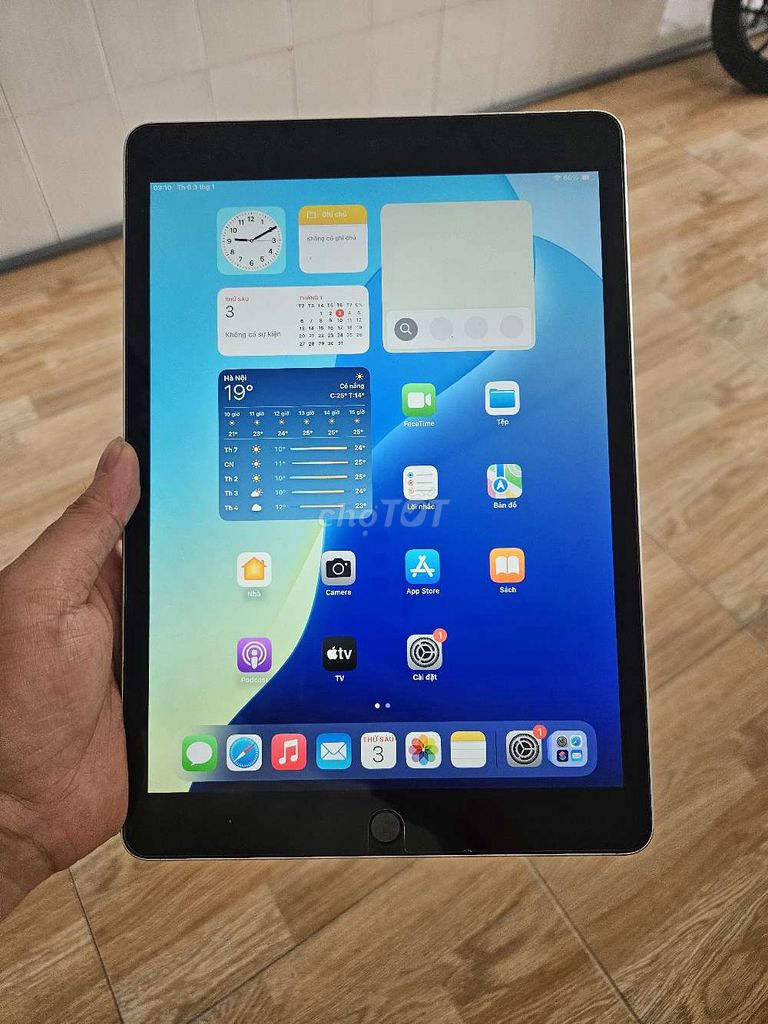 Ipad gen 9 wifi only, 64G màu bạc zin đẹp. PIN 90%