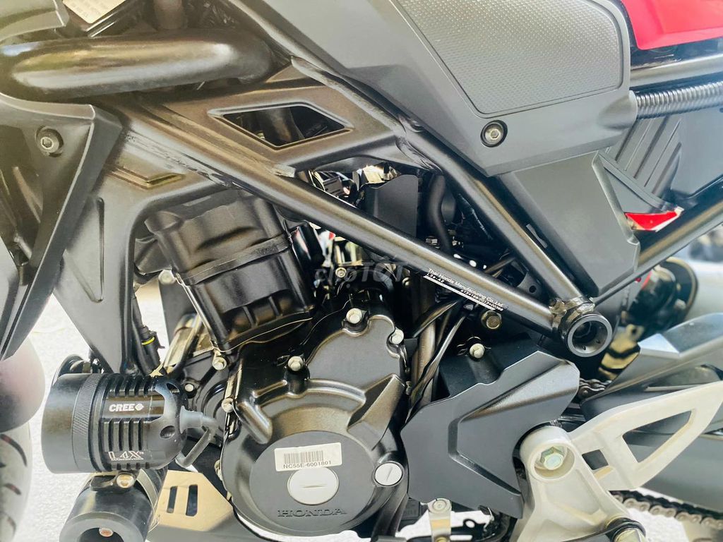 HONDA CB300R 2020. Mua bán Xe máy tại Quận Cầu Giấy Hà Nội được đăng bởi Tong motor xe may hình 1