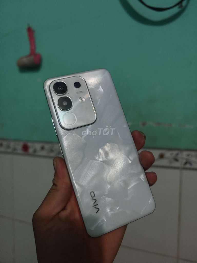 vivo y29 8.128 rin ap đep99 con bh 2t . pin 6500k . Mua bán Điện thoại tại Huyện Cao Lãnh Đồng Tháp được đăng bởi minh dt zin 66 hình 1