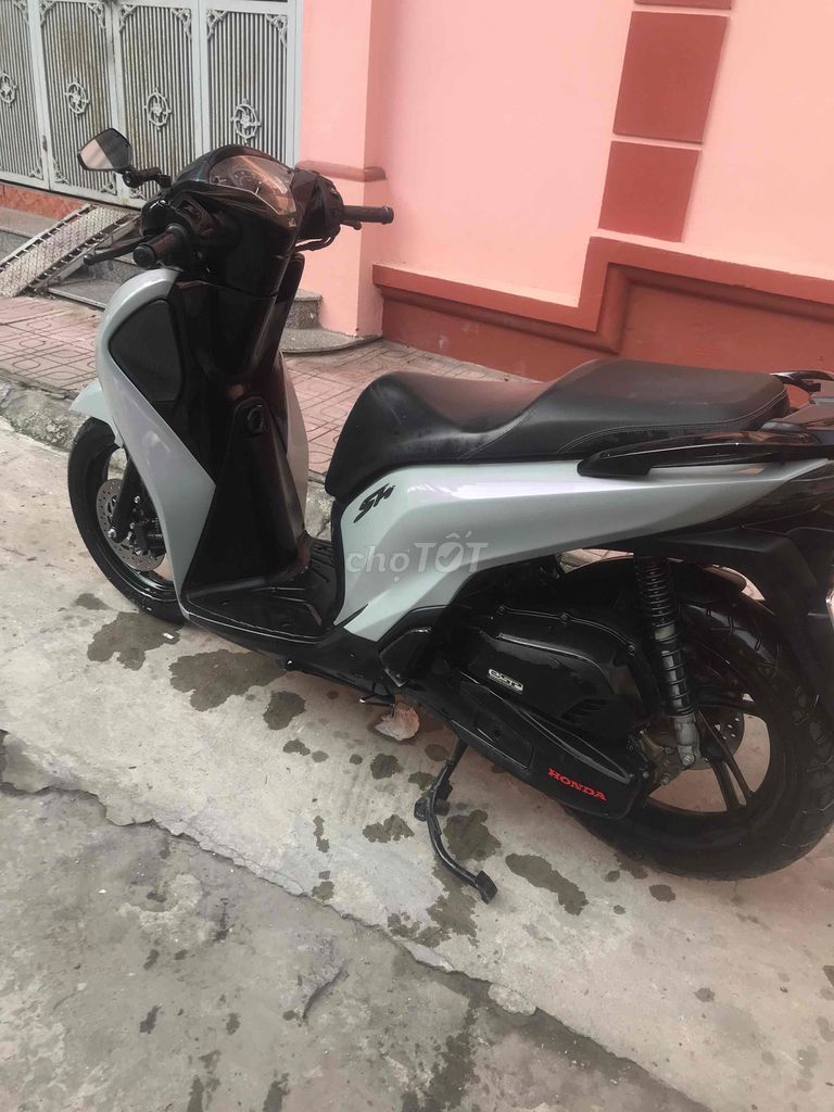 cần bán. Mua bán Xe máy tại Quận Hà Đông Hà Nội được đăng bởi nguyễn văn trường hình 3