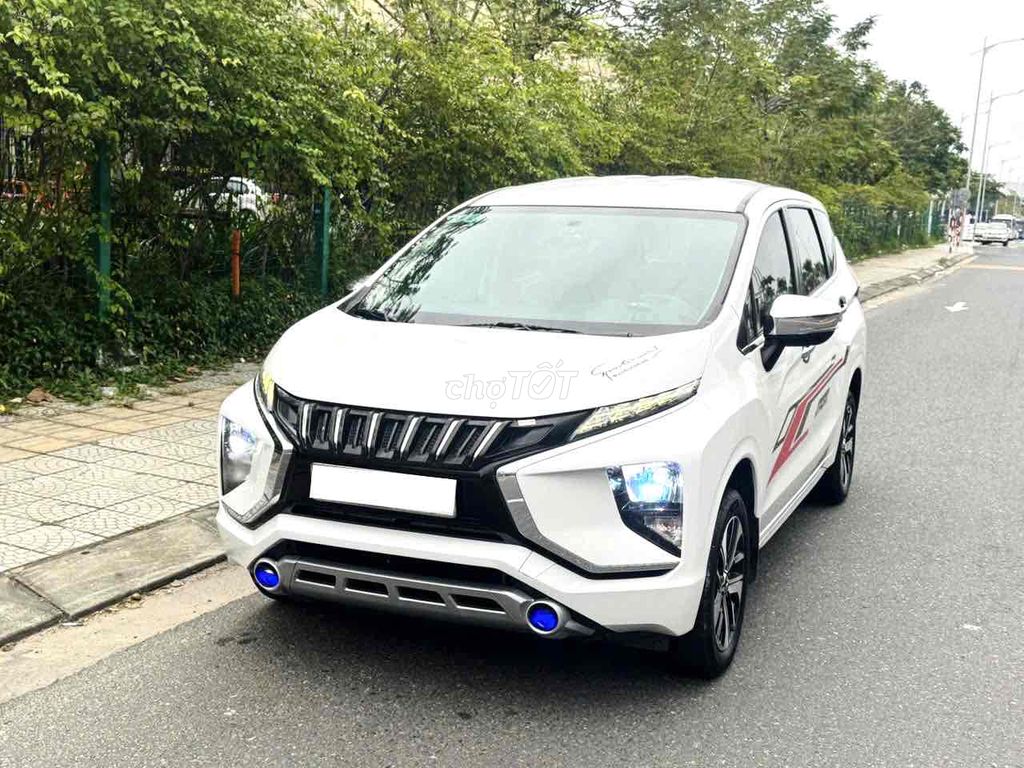 Mitsubishi Xpander 2019 1.5 AT màu trắng đẹp căng