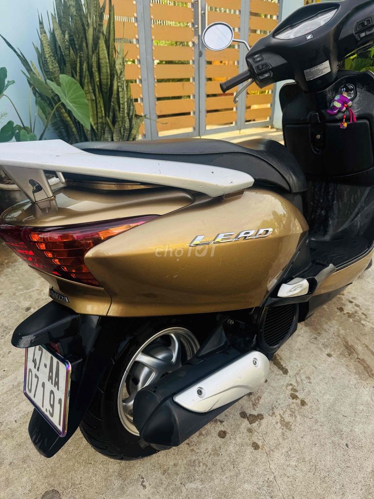Lead 2012 chính chủ zin êm, biển số AA mới keng. Mua bán Xe máy tại Thành phố Buôn Ma Thuột Đắk Lắk được đăng bởi Phan Thanh Sơn hình 4