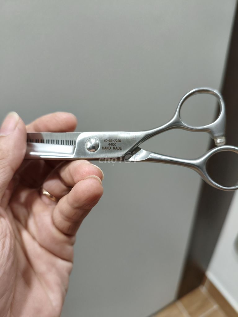 Thanh lý kéo tỉa + tặng lược. Mua bán Phụ kiện, Thức ăn, Dịch vụ tại Thành phố Thủ Đức Tp Hồ Chí Minh được đăng bởi Nam Pham hình 1