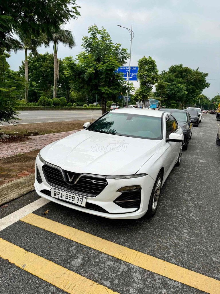 VinFast Lux A Plus 2021 белый 38251 км