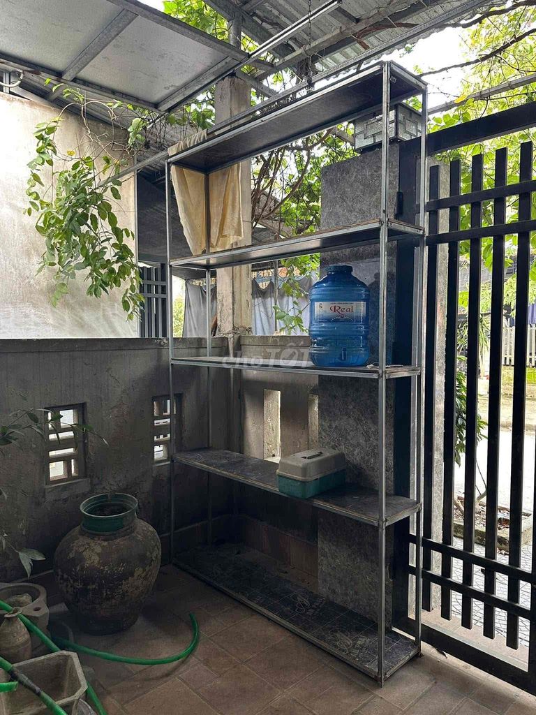 bay nhanh 4 kệ sắt. Mua bán Tủ, kệ gia đình tại Thành phố Huế Thừa Thiên Huế được đăng bởi Nam Thuận hình 1