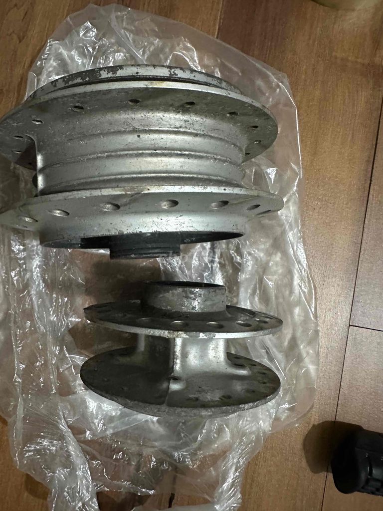 Mâm xe RS TRC SAU Kim loại Bạc. Mua bán Phụ tùng xe tại Quận Tân Bình Tp Hồ Chí Minh được đăng bởi Hữu Trần hình 4