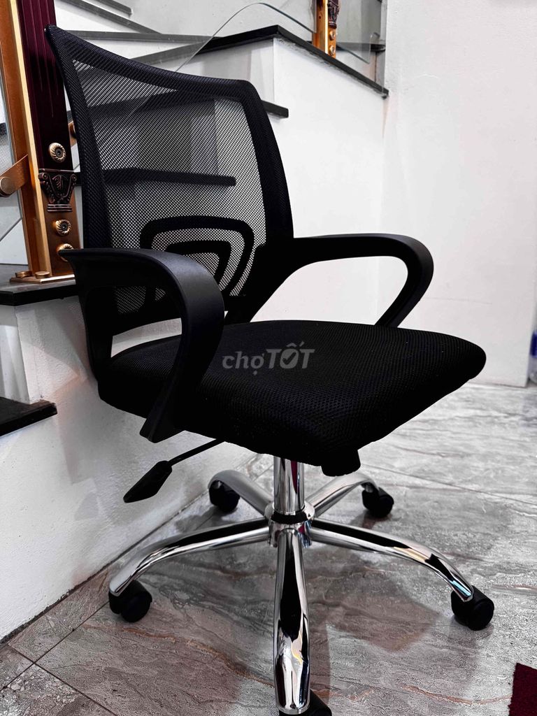 Bộ bàn ghế văn phòng Đen Lưới Đã sử dụng. Mua bán Bàn ghế tại Huyện Hoài Đức Hà Nội được đăng bởi Đỗ xuân Bách hình 1