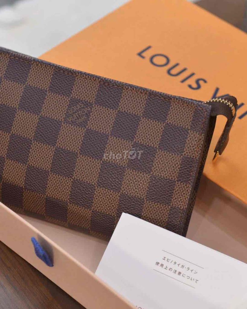 pouch LV damier Auth 2hand
