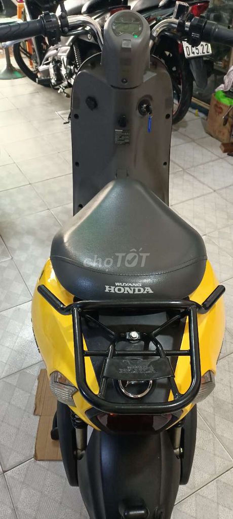 Xe Máy Điện Honda 5bình ắcqui đẹp. Mua bán Xe điện tại Quận 5 Tp Hồ Chí Minh được đăng bởi THẮNG Q5 hình 7