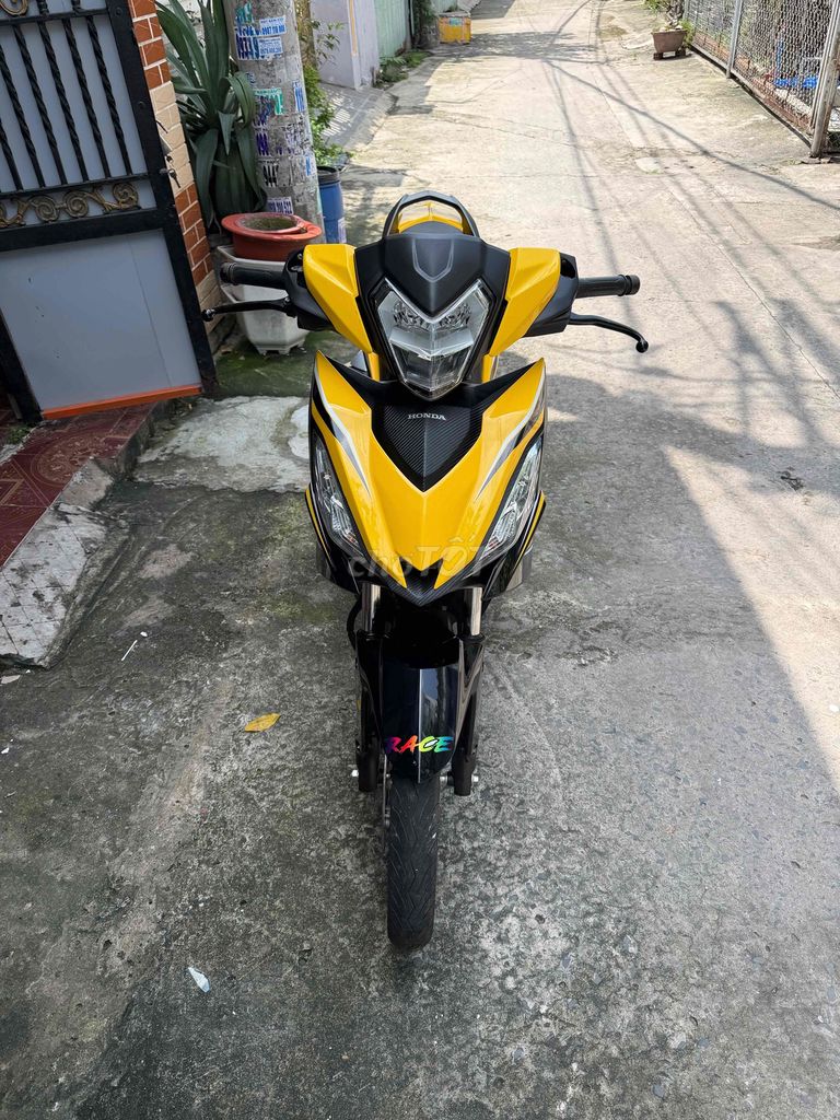 Honda Winner V1 2017 Vàng đen