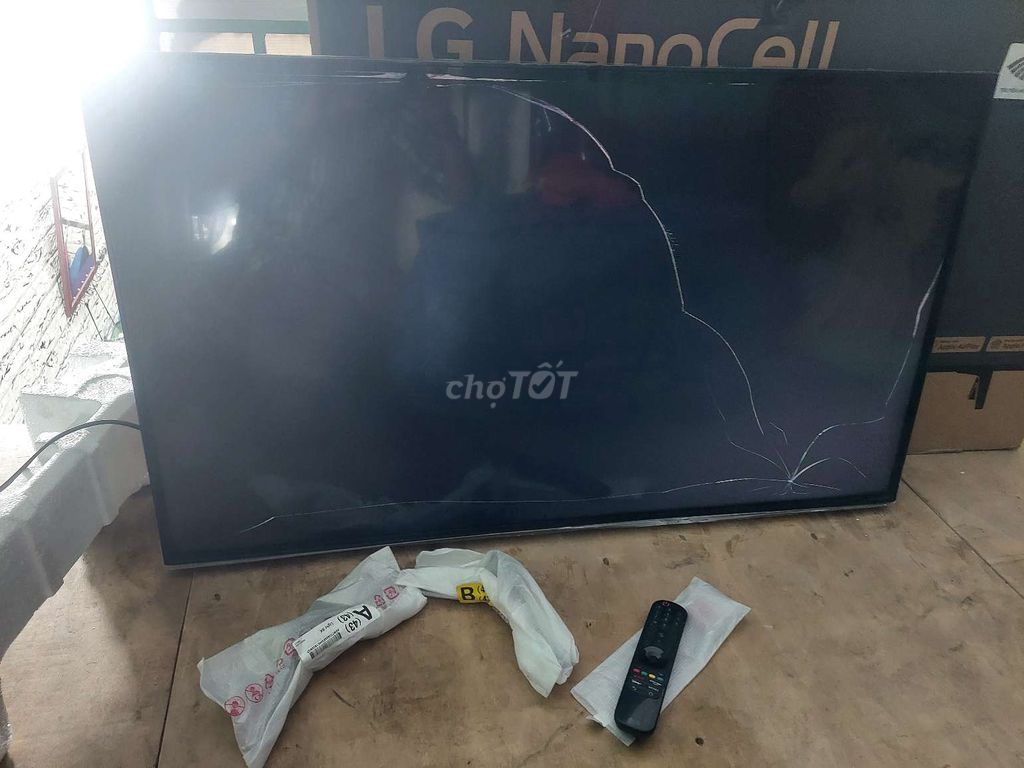 Lg 43in fullbox, thùng cáp, sách h.dẫn, hư màn