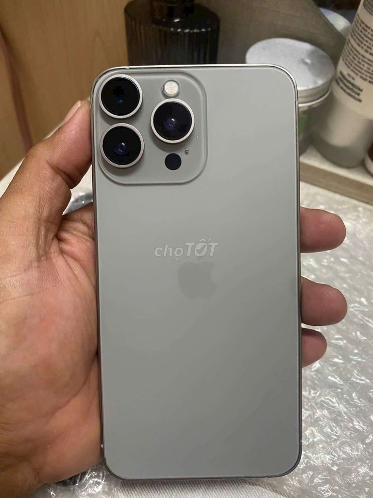 Apple iPhone 15 Pro Max 256GB Xám Titan Đã sử dụng. Mua bán Điện thoại tại Thành phố Châu Đốc An Giang được đăng bởi Thanhtu Mai hình 1