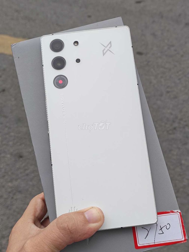 Nubia Red Magic 10 Pro 256GB Trắng 99%. Mua bán Điện thoại tại Quận Bình Tân Tp Hồ Chí Minh được đăng bởi Phạm Vôn hình 1