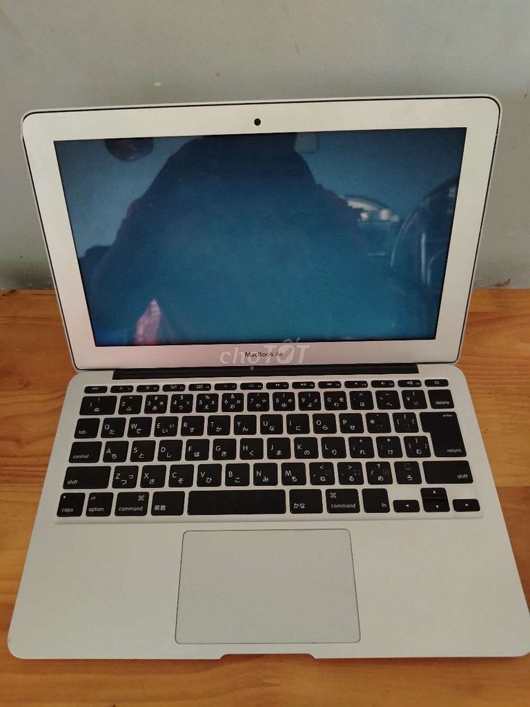 Apple MacBook Air Bạc Đã sử dụng. Mua bán Laptop tại Huyện Tánh Linh Bình Thuận được đăng bởi Linh Ngoc hình 1