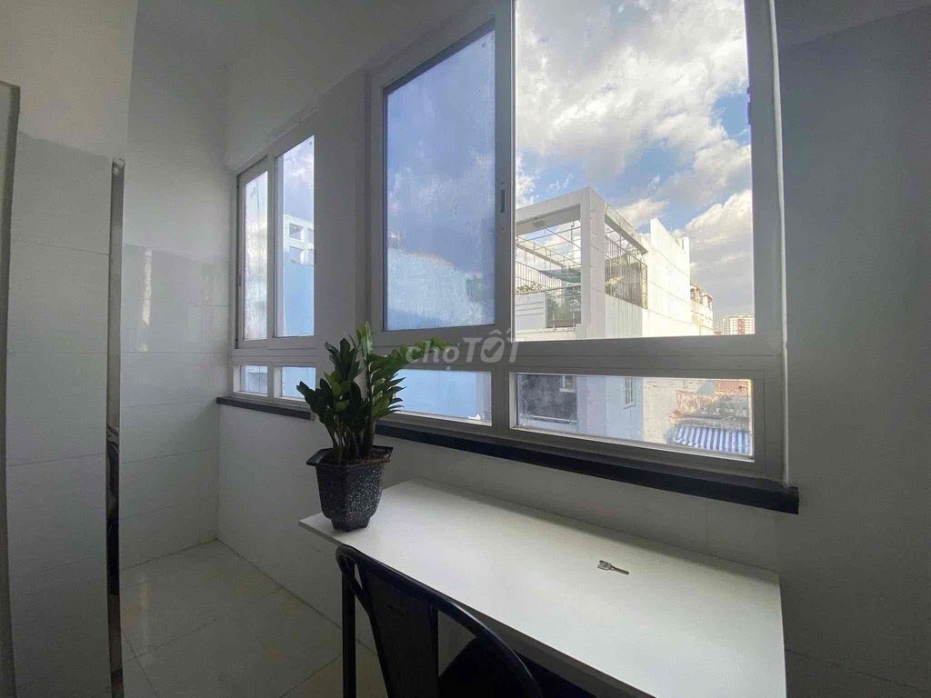 DUPLEX CỬA SỔ TRỜI GẦN CẦU THỊ NGHÈ
