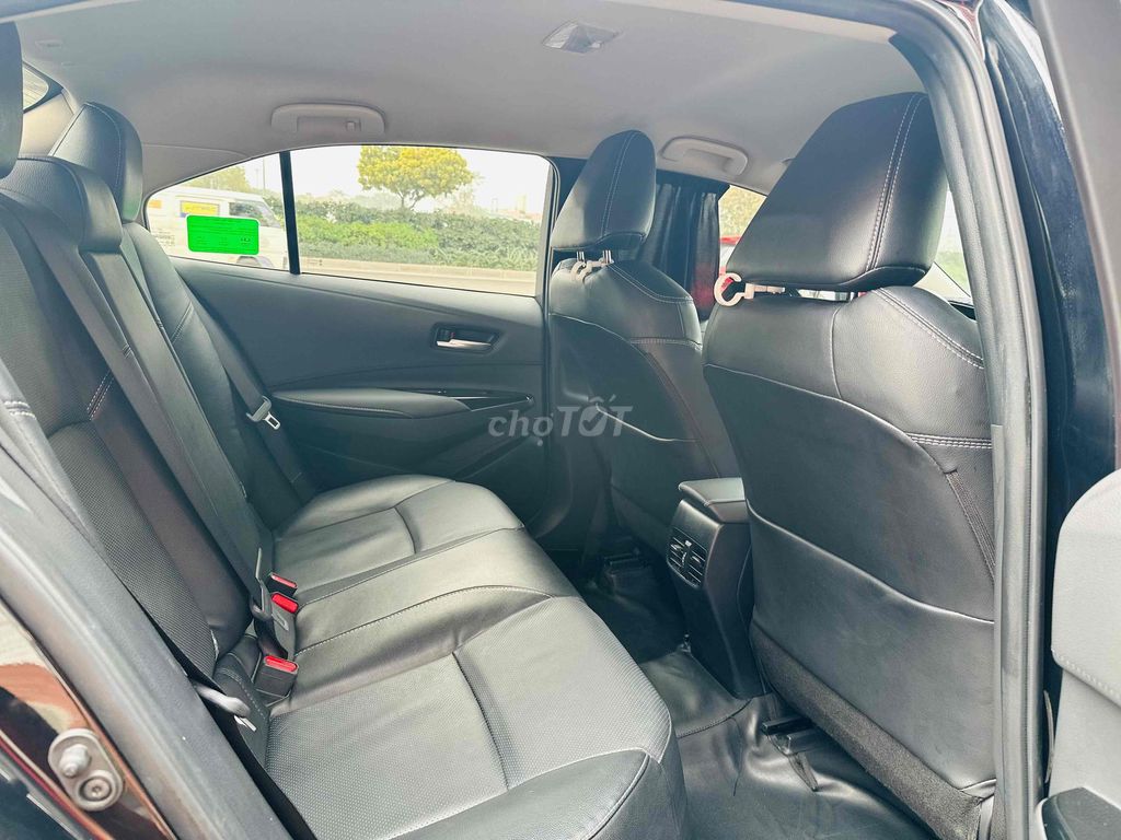 Toyota Altis 2022 1.8V Đen 37.000 km. Mua bán Ô tô tại Quận Hoàng Mai Hà Nội được đăng bởi anh Biên hình 14