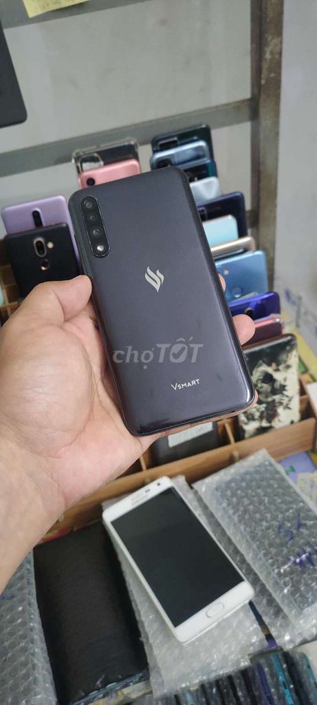 Vsmart Live 1, ram 6gb, 2sim, vân tay. Mua bán Điện thoại tại Quận Gò Vấp Tp Hồ Chí Minh được đăng bởi A LONG   nhận thanh toán THẺ TÍN DỤNG hình 1