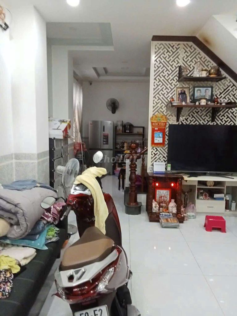 bán nhà sổ hồng riêng đường hà huy giáp quận 12 thành phố Hồ Chí Minh 