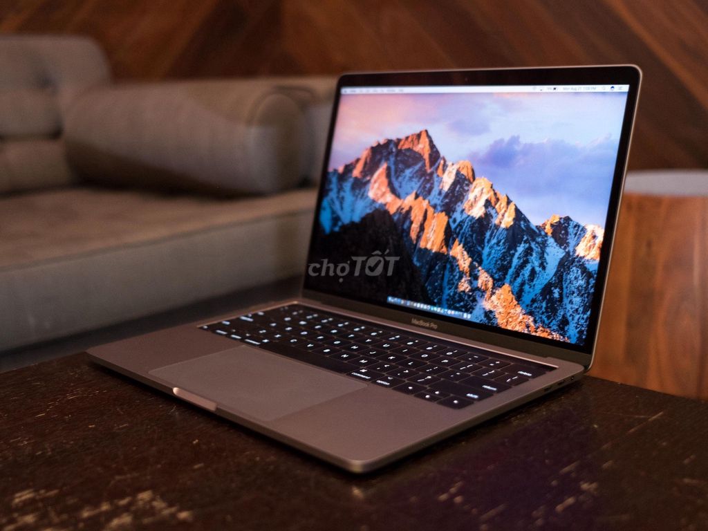🍎 MacBook Pro 2017 / i7 / 8GB / 256GB / Gray. Mua bán Laptop tại Quận 10 Tp Hồ Chí Minh được đăng bởi TTCenter hình 1