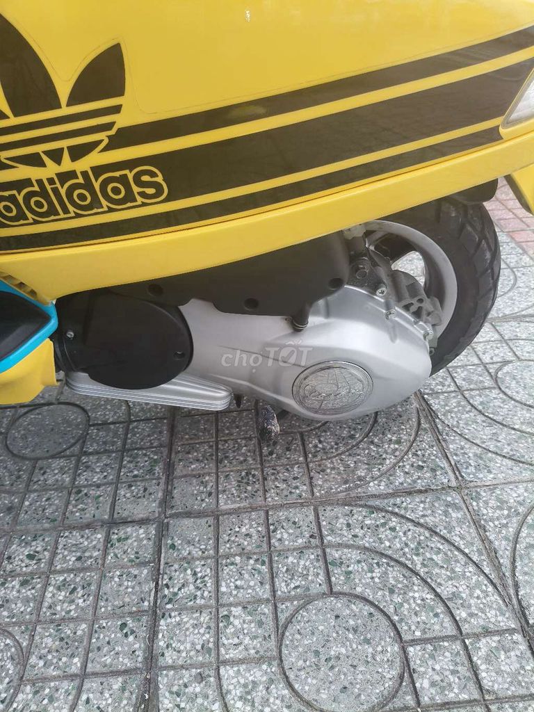 Xe vespa Piaggio nhật full zin xe mới vỏ mới cáo. Mua bán Xe máy tại Thành phố Mỹ Tho Tiền Giang được đăng bởi tran minh hai hình 3