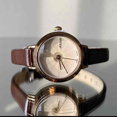 Đồng hồ Julius Moon Watch (chính hãng, mới 100%)