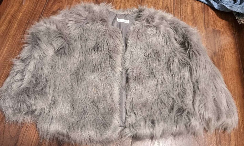 Áo khoác nữ lông xám size M. Mua bán Quần áo tại Huyện Bình Chánh Tp Hồ Chí Minh được đăng bởi ngọc ngọc hình 1