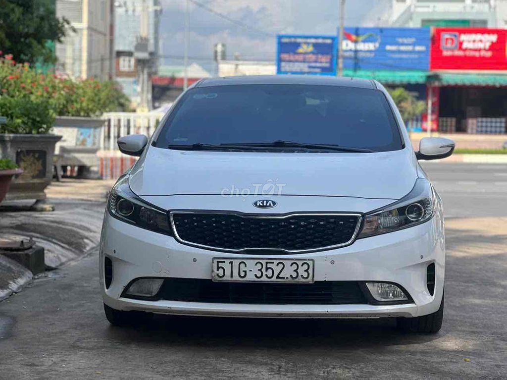 Kia Cerato 2017 2.0 AT - 85000 km. Mua bán Ô tô tại Thành phố Qui Nhơn Bình Định được đăng bởi Tiến hình 2