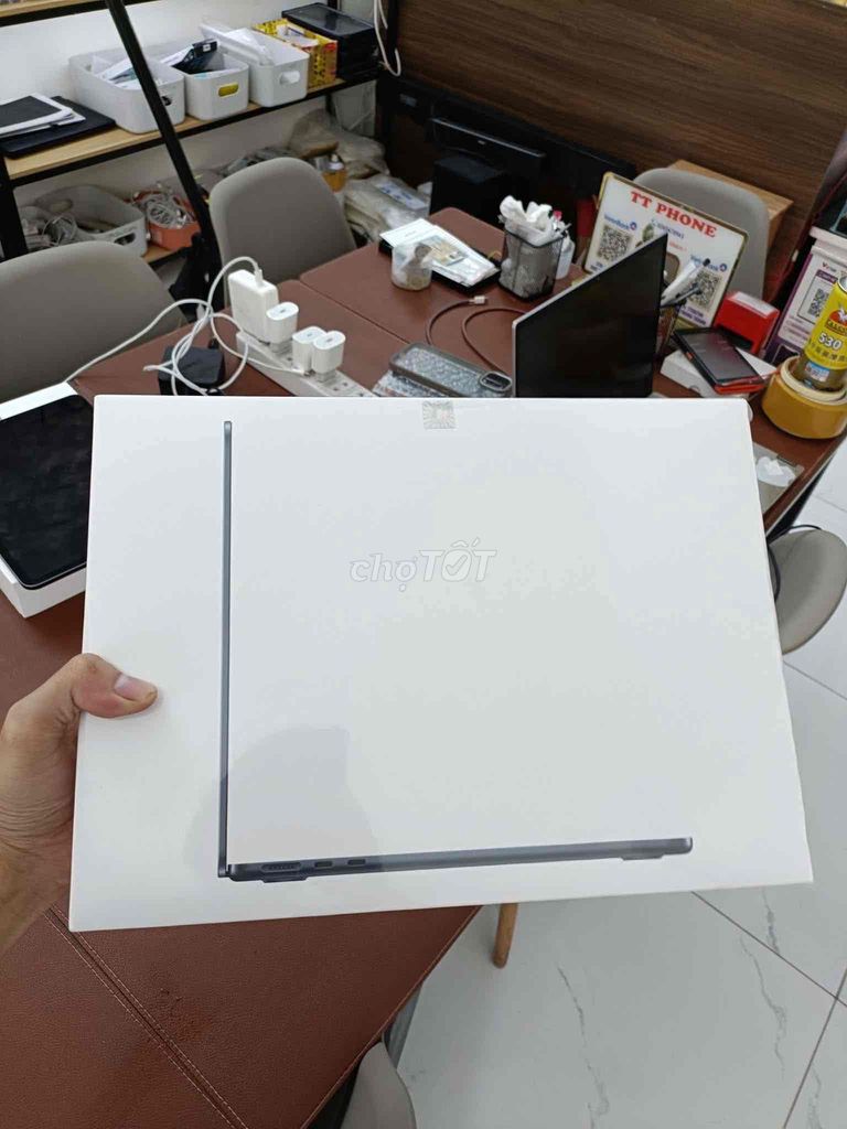 Macbook Air M2 13inch 8GPU 16/256GB new seal VN ch