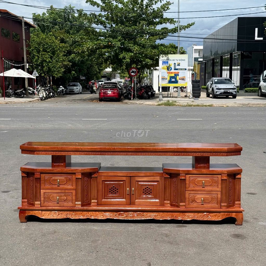 H200826 Kệ tivi 2m2 gỗ xoan đào (2). Mua bán Tủ, kệ gia đình tại Quận Cẩm Lệ Đà Nẵng được đăng bởi Huỳnh Hà  hình 1