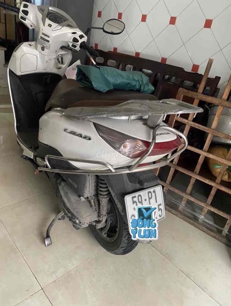 Honda Lead, белый, экономичный