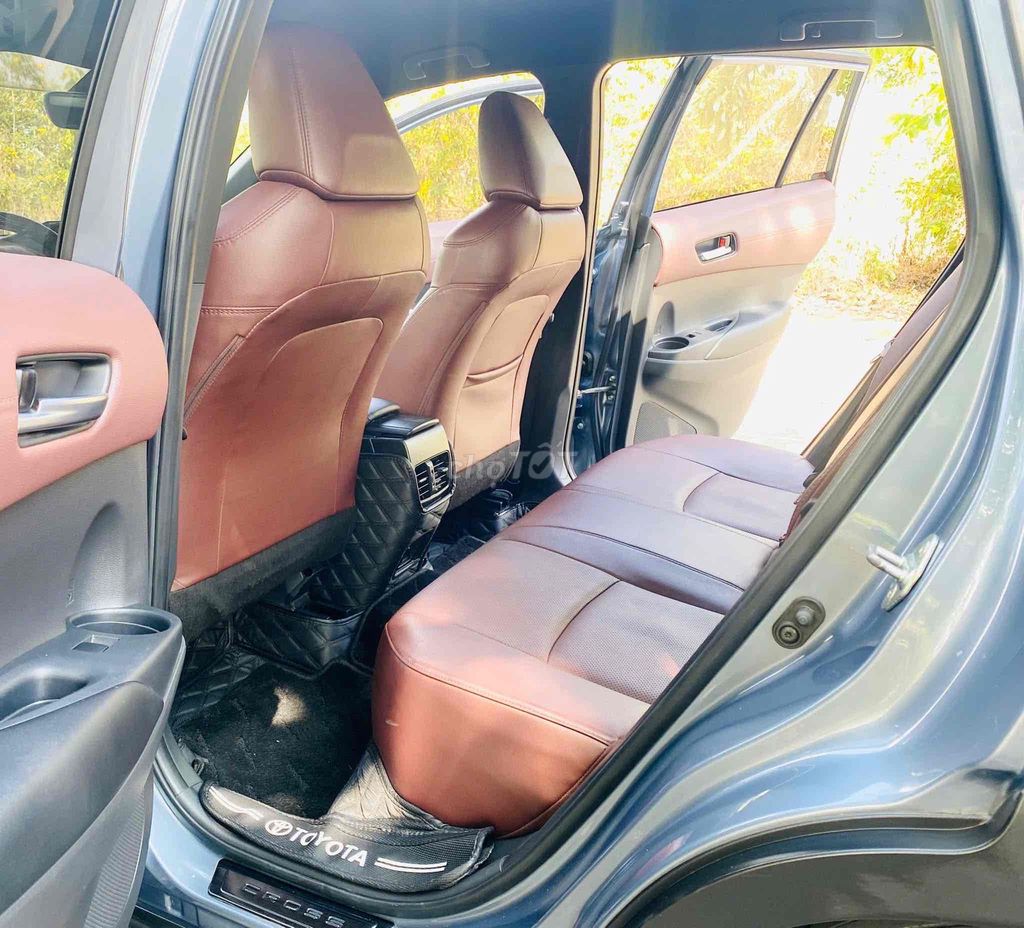 Toyota Corolla Cross 2022 1.8G. Mua bán Ô tô tại Thành phố Thủ Đức Tp Hồ Chí Minh được đăng bởi Nguyễn Lê Khoan hình 6